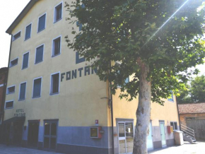 Отель Hotel Fontana  Рубиера